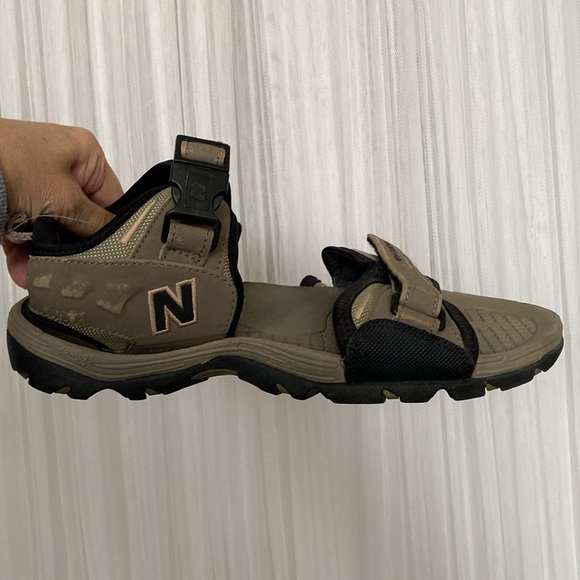 Men’s New Balance 401 sandals! Very wide fit! Size 10D - Picture 5 of 15
